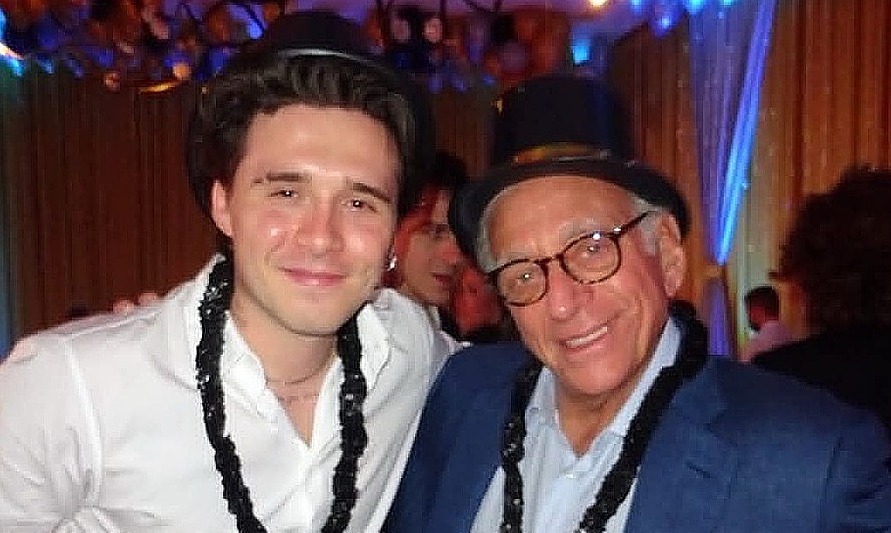 Link vào nhà cái OK9: Brooklyn Beckham chúc sinh nhật bố vợ giữa tin đồn bất hòa - hình ảnh - ok9tiger.com