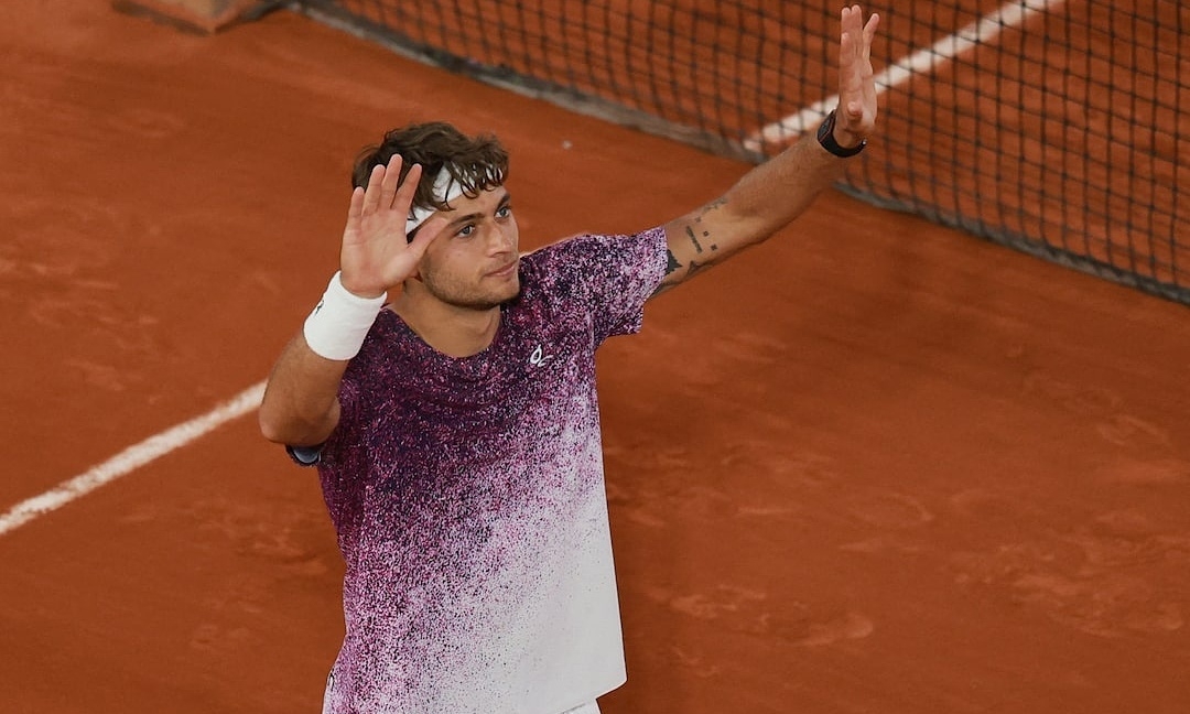 Cobolli nuôi mộng vô địch Roland Garros nhờ phòng tắm của Nadal - hình ảnh - ok9tiger.com