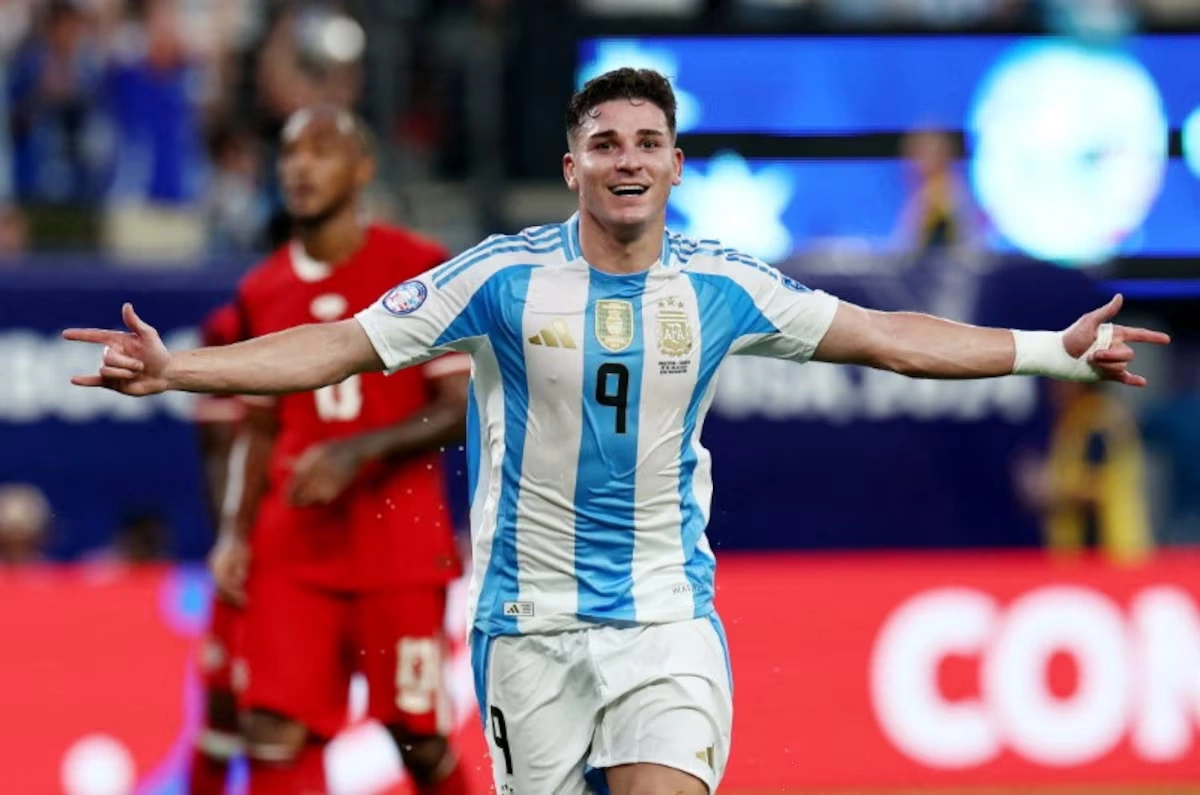 Julian Alvarez Mở Đường Tới Barca: Cơ Hội Vàng Cho Fan OK9 Cược Thể Thao - hình ảnh - ok9tiger.com