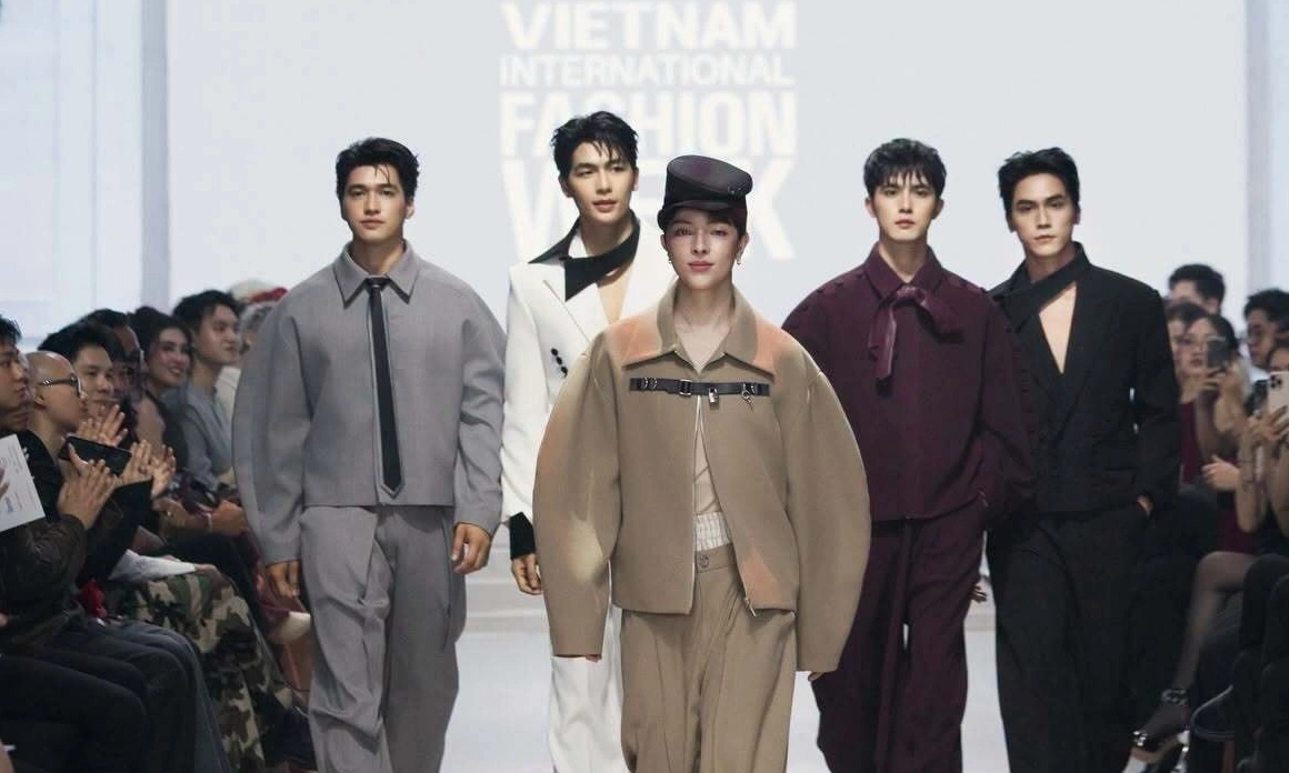 OK9 chính thức đồng hành cùng làn gió mới từ NTK Gen Z tại Tuần lễ Thời trang Việt Nam - hình ảnh - ok9tiger.com OK9 chính thức đồng hành cùng làn gió mới từ NTK Gen Z tại Tuần lễ Thời trang Việt Nam - hình ảnh - ok9tiger.com