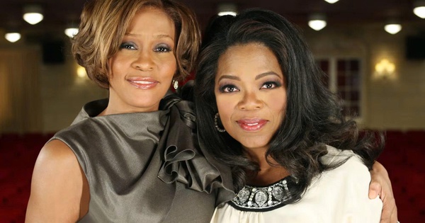 Gia đình Whitney Houston phản ứng gay gắt trước phát ngôn gây tranh cãi của Oprah Winfrey - hình ảnh - ok9tiger.com
