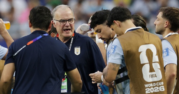 Cầu thủ Uruguay phản ứng dữ dội HLV Bielsa trước trận quyết đấu Tây Ban Nha - hình ảnh - ok9tiger.com Cầu thủ Uruguay phản ứng dữ dội HLV Bielsa trước trận quyết đấu Tây Ban Nha - hình ảnh - ok9tiger.com