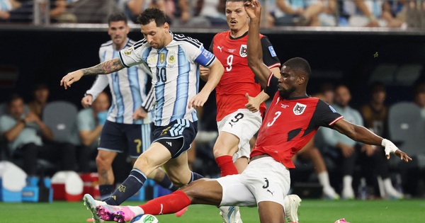 HLV Klopp ‘xin áo’ Mac Allister, ngưỡng mộ Messi: Câu nói khiến fan xúc động - hình ảnh - ok9tiger.com