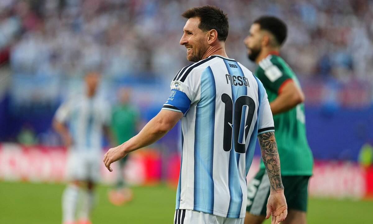 Chiến thuật đi bộ thông minh của Messi và cơ hội cá cược bóng đá online hấp dẫn - hình ảnh - ok9tiger.com Chiến thuật đi bộ thông minh của Messi và cơ hội cá cược bóng đá online hấp dẫn - hình ảnh - ok9tiger.com