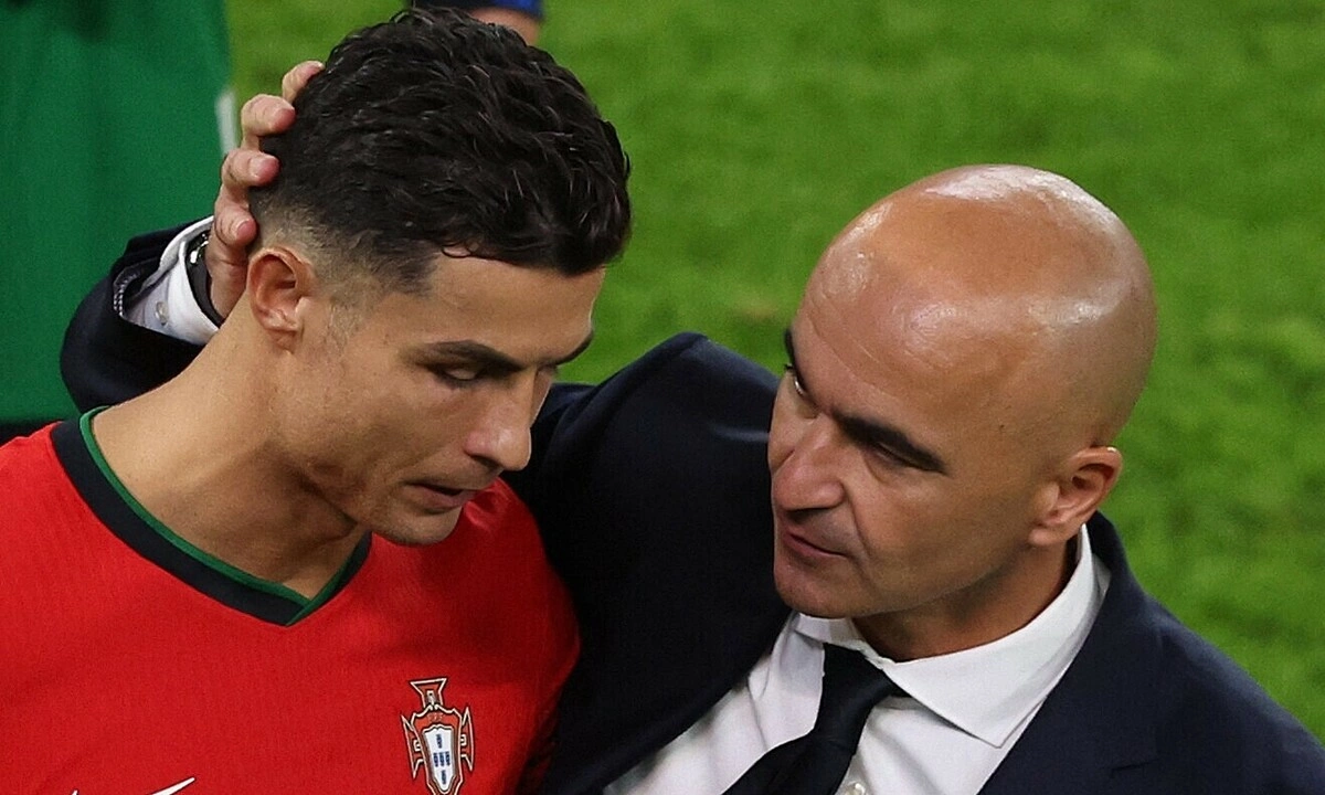 Shearer: ‘HLV Bồ Đào Nha không dám thay Ronaldo’ - hình ảnh - ok9tiger.com Shearer: ‘HLV Bồ Đào Nha không dám thay Ronaldo’ - hình ảnh - ok9tiger.com