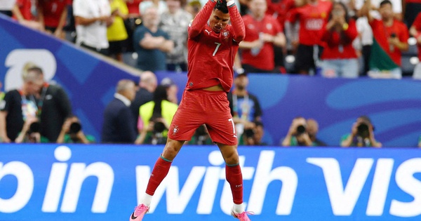 Ronaldo đã bật công tắc cỗ máy chinh phục - hình ảnh - ok9tiger.com
