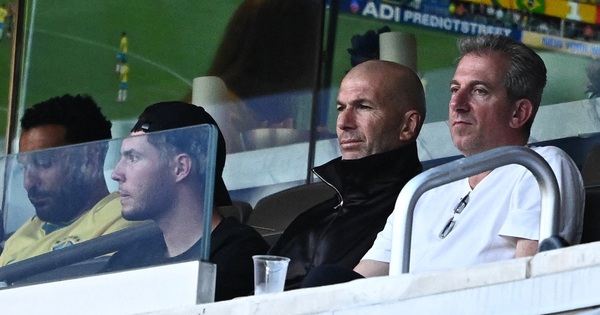 Zidane đến xem con trai đối đầu Messi, thay vì dự khán trận Pháp gặp Senegal: Tình phụ tử!: góc nhìn mới cho người chơi Việt - hình ảnh - ok9tiger.com Zidane đến xem con trai đối đầu Messi, thay vì dự khán trận Pháp gặp Senegal: Tình phụ tử!: góc nhìn mới cho người chơi Việt - hình ảnh - ok9tiger.com