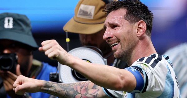 Messi nước mắt ràn rụa khi Argentina thắng nghẹt thở Ai Cập: Cảm xúc vỡ òa của nhà vua!: góc nhìn mới cho người chơi Việt - hình ảnh - ok9tiger.com
