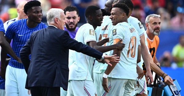 HLV Deschamps đi vào lịch sử World Cup: Mbappe – Dembele tái lập kỳ tích của Brazil: góc nhìn mới cho người chơi Việt - hình ảnh - ok9tiger.com HLV Deschamps đi vào lịch sử World Cup: Mbappe – Dembele tái lập kỳ tích của Brazil: góc nhìn mới cho người chơi Việt - hình ảnh - ok9tiger.com