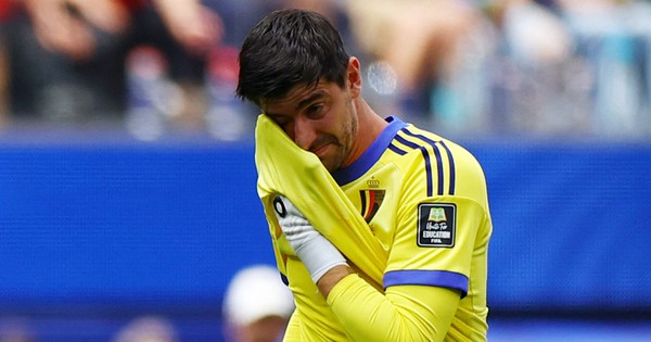 Courtois bật khóc khi chia tay World Cup theo kịch bản cay đắng nhất: góc nhìn mới cho người chơi Việt - hình ảnh - ok9tiger.com Courtois bật khóc khi chia tay World Cup theo kịch bản cay đắng nhất: góc nhìn mới cho người chơi Việt - hình ảnh - ok9tiger.com