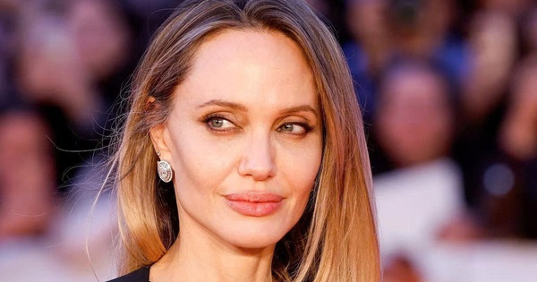 OK9 bắn cá – Cập nhật nóng từ cuộc chiến pháp lý giữa Angelina Jolie và Brad Pitt - hình ảnh - ok9tiger.com