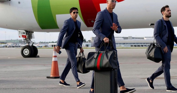Cristiano Ronaldo bị chấm 0 điểm về trang phục tại World Cup 2026 – Fan Việt tranh cãi dữ dội - hình ảnh - ok9tiger.com Cristiano Ronaldo bị chấm 0 điểm về trang phục tại World Cup 2026 – Fan Việt tranh cãi dữ dội - hình ảnh - ok9tiger.com