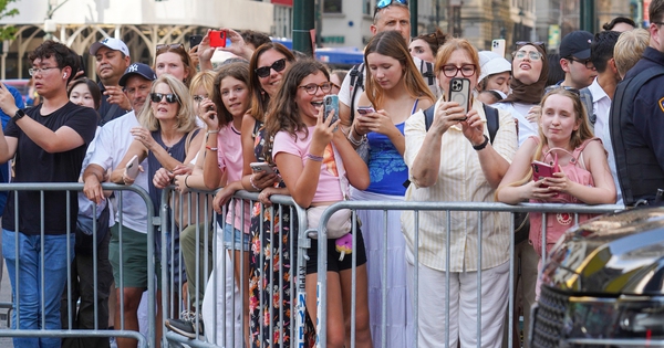 Nhà cái không chặn: Cược vui cùng fan Swifties trong ‘đám cưới thế kỷ’ tại New York - hình ảnh - ok9tiger.com Nhà cái không chặn: Cược vui cùng fan Swifties trong ‘đám cưới thế kỷ’ tại New York - hình ảnh - ok9tiger.com