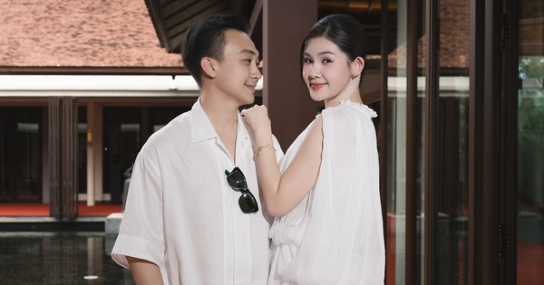 Vợ chồng Lê Âu Ngân Anh tình tứ tại sự kiện thời trang: Hạnh phúc viên mãn sau hôn nhân - hình ảnh - ok9tiger.com Vợ chồng Lê Âu Ngân Anh tình tứ tại sự kiện thời trang: Hạnh phúc viên mãn sau hôn nhân - hình ảnh - ok9tiger.com