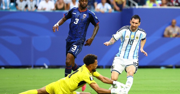 Messi tiết lộ chuyện dở khóc dở cười với cầu thủ Cabo Verde sau trận đấu - hình ảnh - ok9tiger.com