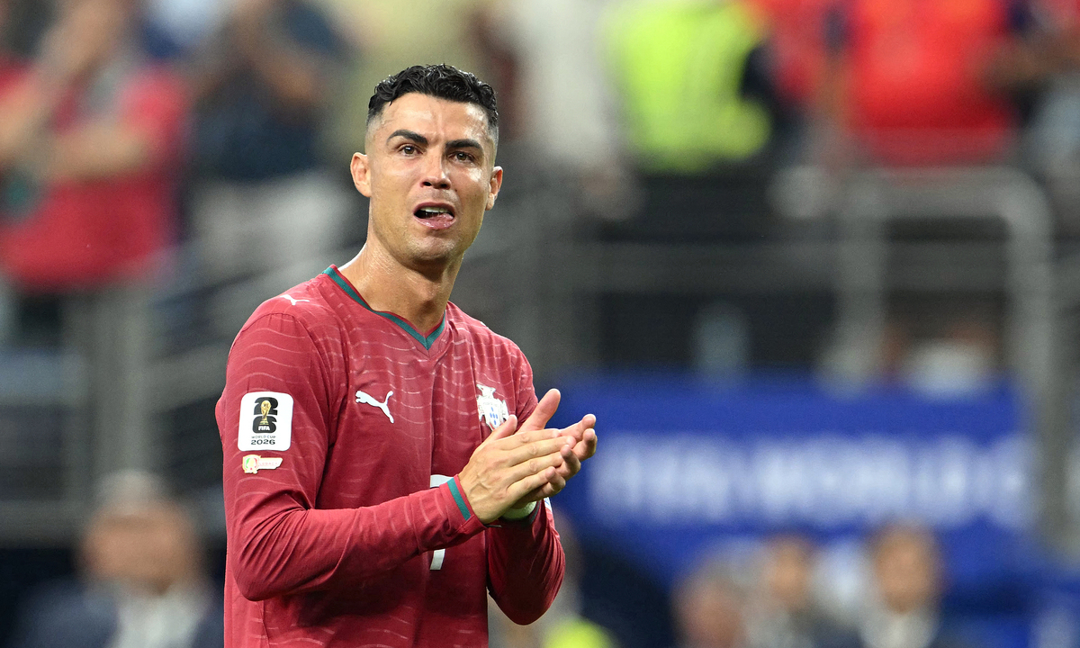 Ronaldo bật khóc chia tay World Cup 2026: Huyền thoại khép lại giấc mơ cùng nước mắt - hình ảnh - ok9tiger.com Ronaldo bật khóc chia tay World Cup 2026: Huyền thoại khép lại giấc mơ cùng nước mắt - hình ảnh - ok9tiger.com